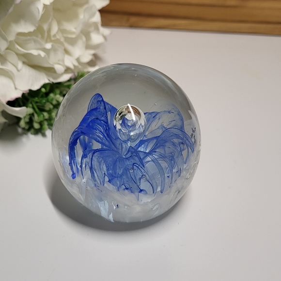 Blown Glass Paperweight - white, cobalt blue and clear glass, Bubble - Picture 6 of 7